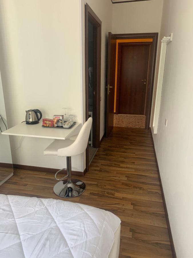 Albergo Al Lago アンフォ エクステリア 写真
