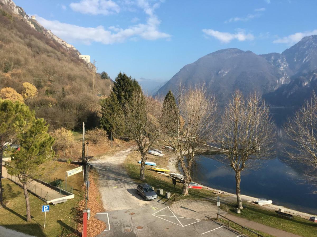 Albergo Al Lago アンフォ エクステリア 写真